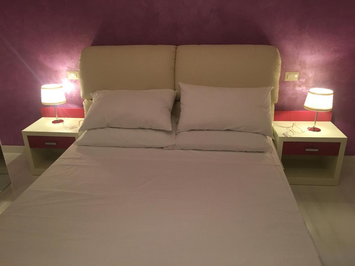 Madigans Rooms Bed&Breakfast Lecce Ngoại thất bức ảnh