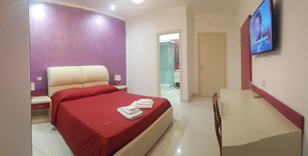 Madigans Rooms Bed&Breakfast Lecce Ngoại thất bức ảnh